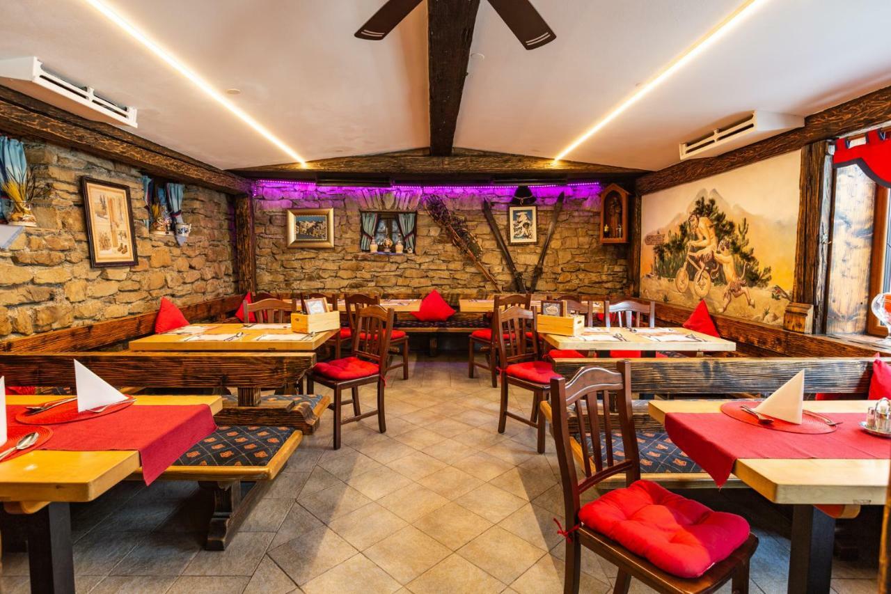 Party Hotel Taverne Obertauern Kültér fotó