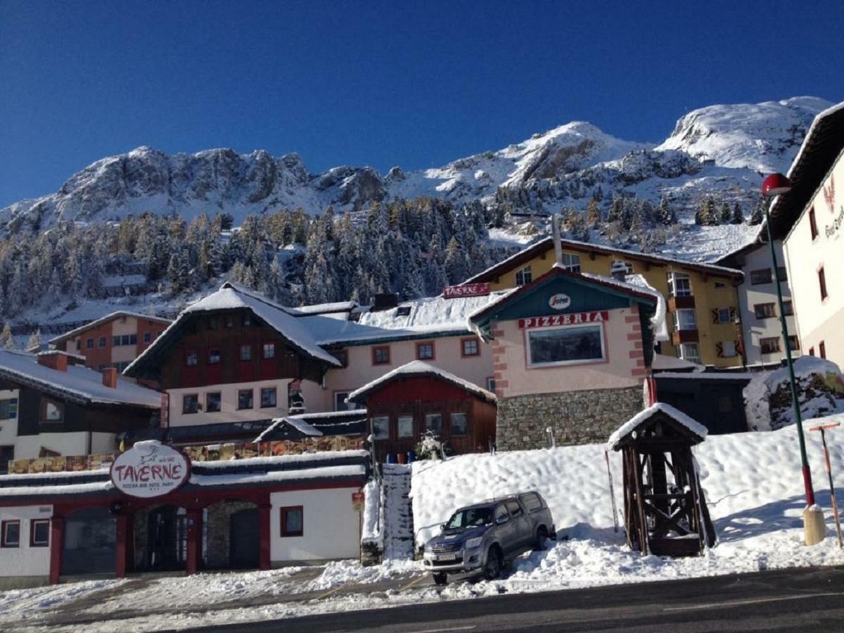 Party Hotel Taverne Obertauern Kültér fotó