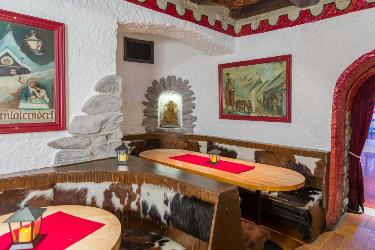 Party Hotel Taverne Obertauern Kültér fotó