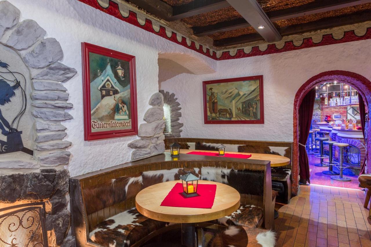 Party Hotel Taverne Obertauern Kültér fotó